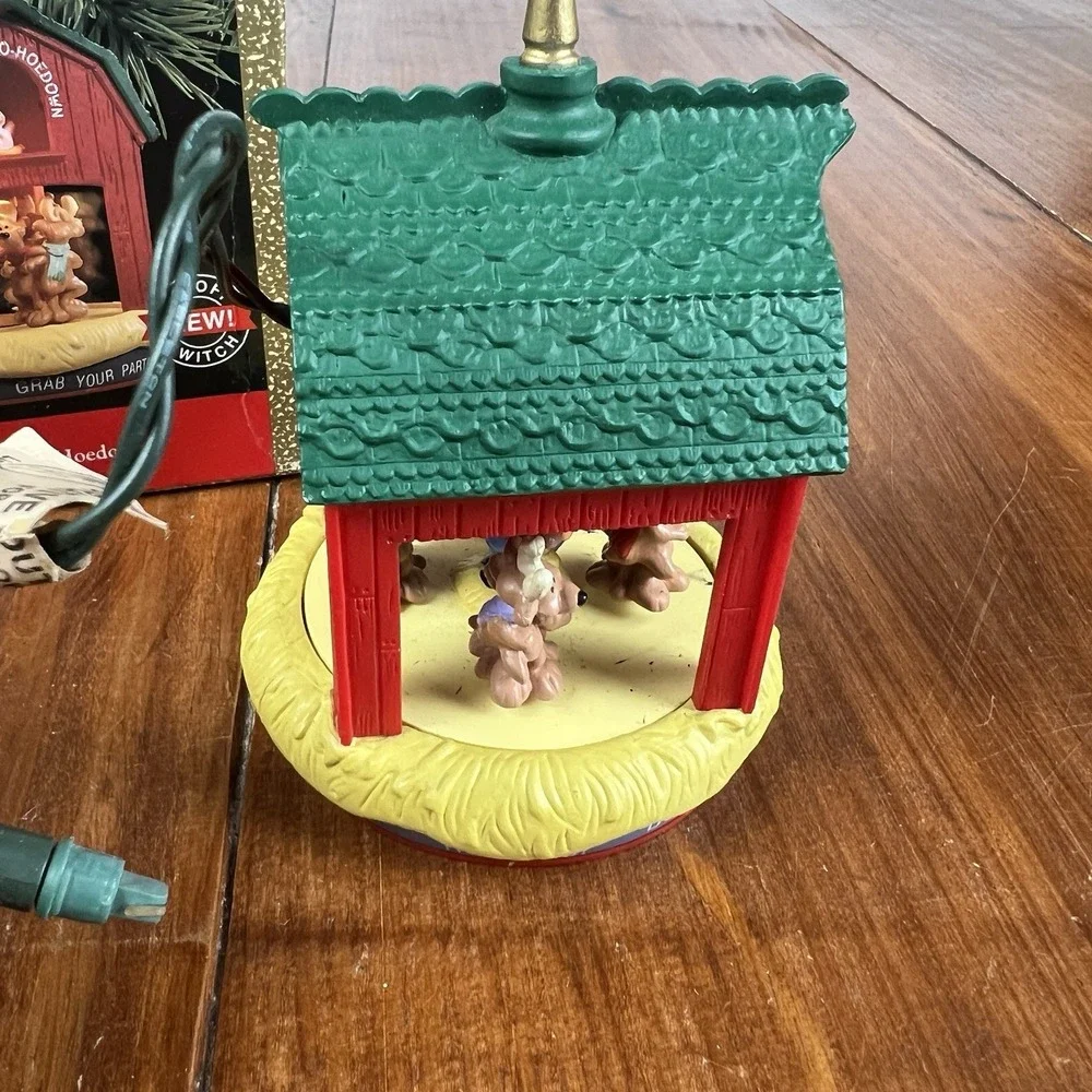 Hallmark Ornament 1990 Santa's Ho-Ho-Hoedown Magic Light & Motion, Untested
